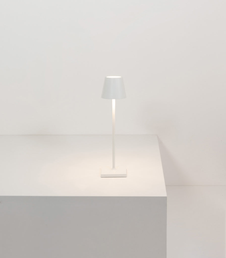Ai Lati Poldina Micro Table Lamp in White